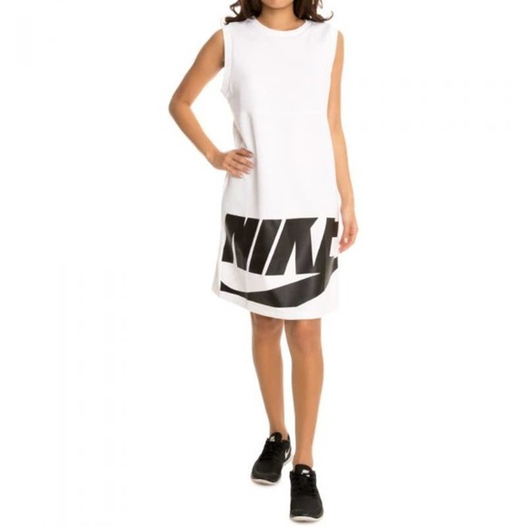 Nike Sportswear Dress (S) - Picture 1 of 5